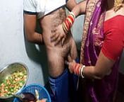 सेक्सी भाभी को मॉर्निंग में किचन में खाना बनाते समय चोदा XXX Kitchen Sex from desi village sexy devar bhabi quick fuck