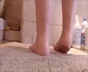 Esclusivo video dei miei piedini pronti per essere leccati ed adorati from doha akbar sex video download