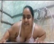 বাথরুমের গোসল করার ভিডিও from aindritharay fuckinone shower sex videos
