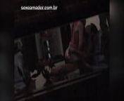 Vigilante noturno flagra casal fazendo sexo pela janela de casa em condom&iacute;nio fechado from window voyeur