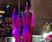 Kesha Ortega & Helena Kramer se follan a un chico del publico from clare kramer nude