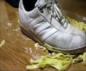 【fetish】Pasta food crush Adidas Sneaker from tight adidas