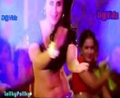 Kareena Hottest Navel Show from karina kapoor sex scenes in bollywood movies