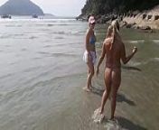 Caiu na net!!! Flagrei3 gostosas procurando macho bem dotado na praia !!! ( Paty Bumbum, Mirella mansur e Agatha ludovino ). from big ass in beach
