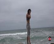 Yoga Babe on the Beach from flv apex x movie 2014