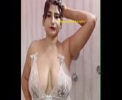 Bhabi bath big boobs from sexy bhabi bathing nude secretly captured