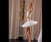 Ho is this HOT ballerina? from hentsi the best 2020
