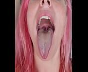 Long tongue from challenge lidah