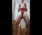 Pissing in my swimsuit in bathrom after beach and naked from bathrom
