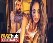 Fakehub Originals - Fake Horror Movie goes wrong when real killer enters star actress dressing room from teluku actress