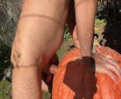 I fuck my giant Halloween pumpkin and cum on him from pumkin