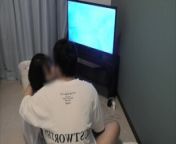 A kinky couple having hot sex after watching a movie with her. from 男的观看黄色直播nf679 com piu