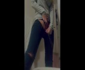 Pissing standing up like a man with unzipped jeans from پاکستان لڑکی اور کتا سکس ویڈی
